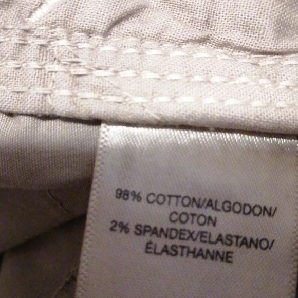 Capris by DKNY Jeans, Size 4 - Picture 7 of 8